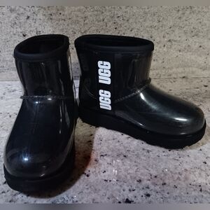UGG Unisex Kids Black Classic Mini Clear Waterproof Booties Boots 11 w/ Sherpa